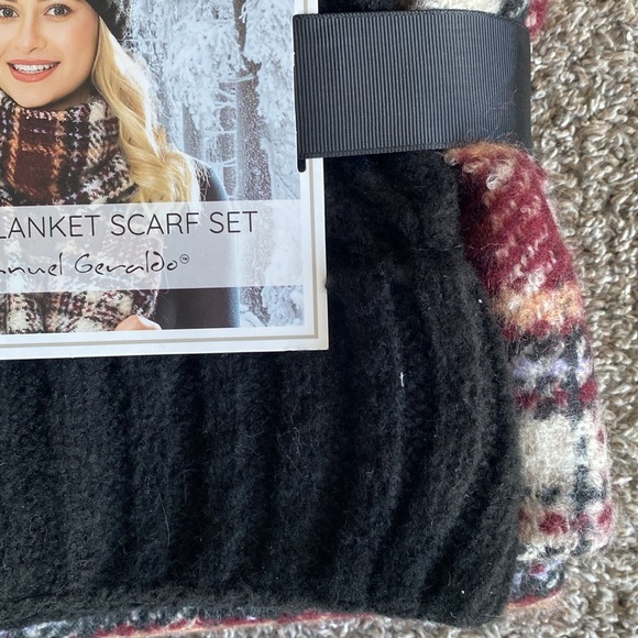 Emanuel Geraldo NWT Maroon Plaid Scarf & Black Pom Beanie Hat Set, Women’s OS - Picture 6 of 14
